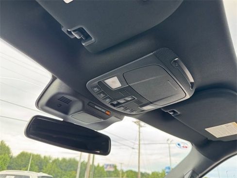 Used 2024 Ford Expedition Limited image 26