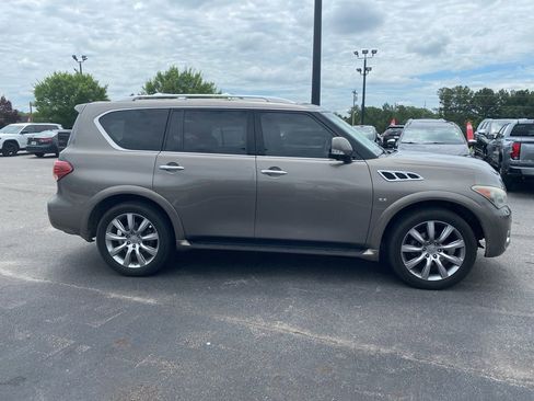 Used 2014 INFINITI QX80 2WD w/ Deluxe Touring Package image 4