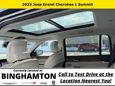 Used 2023 Jeep Grand Cherokee L Summit AWD/4WD image 17