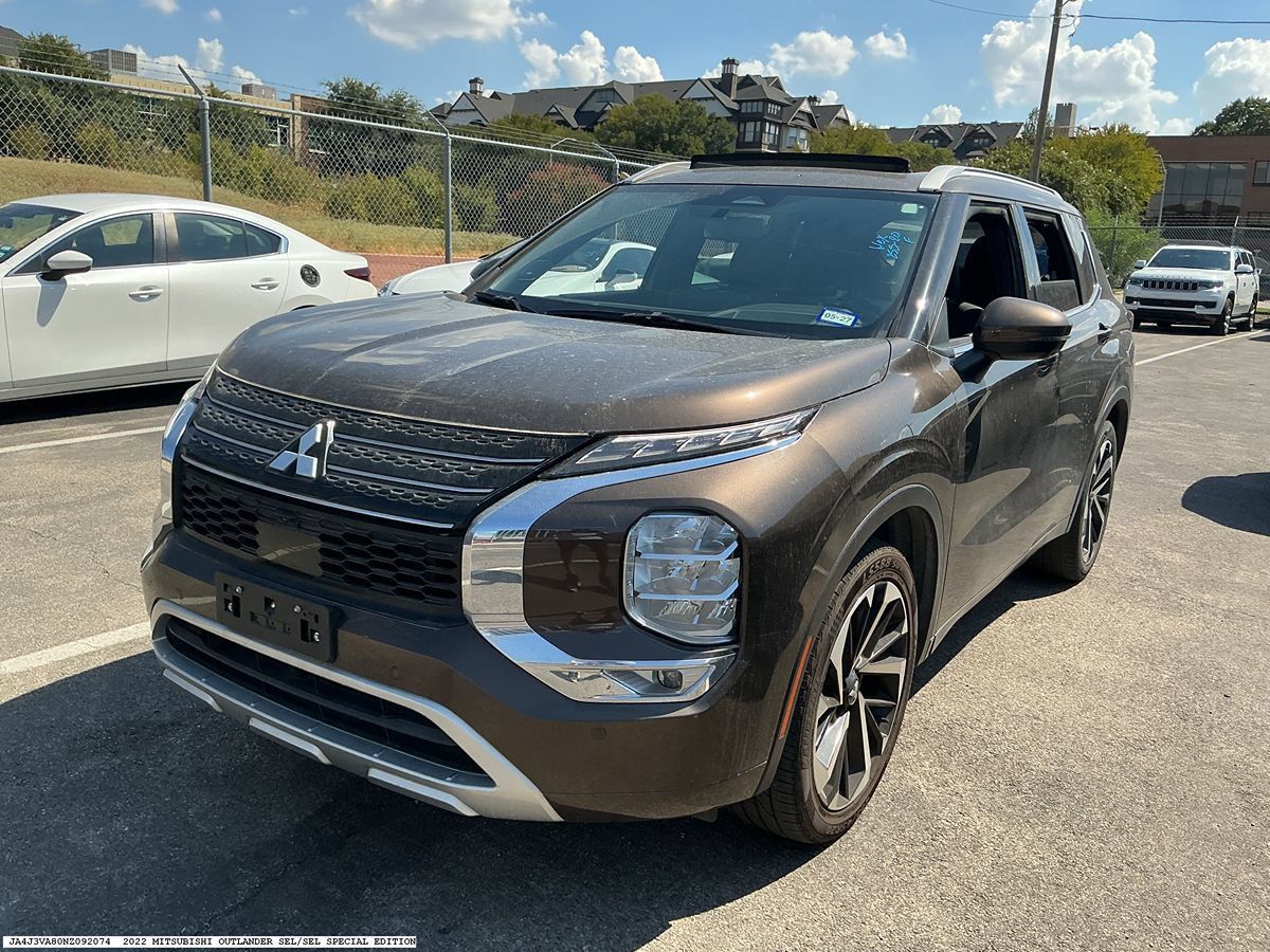Used 2022 Mitsubishi Outlander SEL FWD image 3