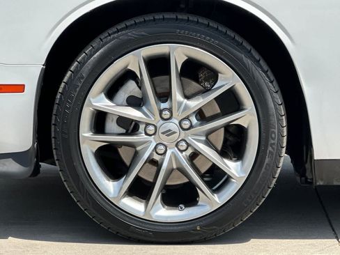 Used 2022 Dodge Challenger GT AWD/4WD image 35