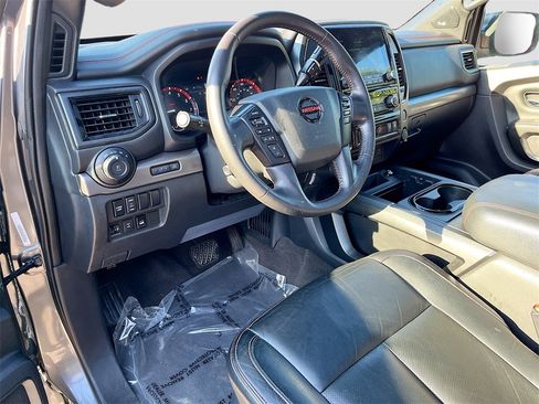 Certified 2021 Nissan Titan PRO-4X w/ Pro-4x Convenience Package image 7