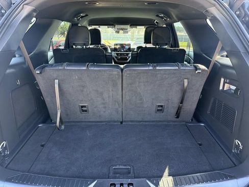 Certified 2025 Ford Explorer ST-Line AWD/4WD image 18