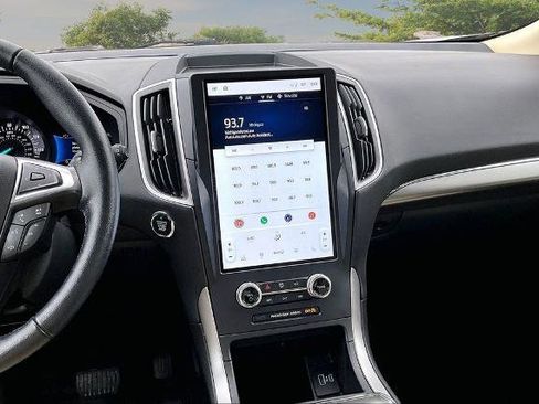 Certified 2022 Ford Edge SEL w/ Convenience Package AWD/4WD image 6