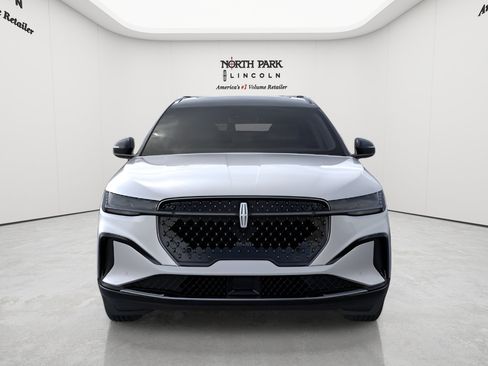 New 2026 Lincoln Nautilus Reserve w/ Jet Appearance Package AWD/4WD image 6