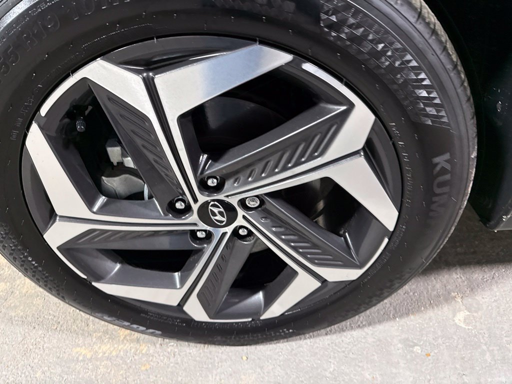 Used 2024 Hyundai Tucson Limited FWD image 34