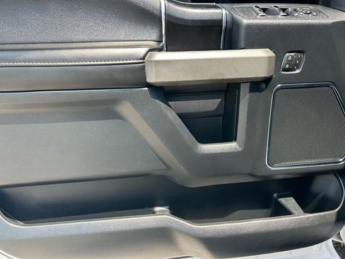 Used 2019 Ford F150 Platinum w/ Equipment Group 701A Luxury AWD/4WD image 7