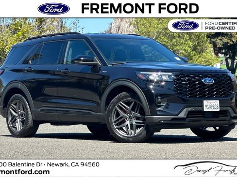 Certified 2025 Ford Explorer ST-Line w/ Premium Package AWD/4WD image 1