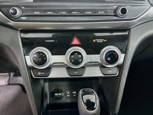 Used 2019 Hyundai Elantra SE w/ Cargo Package FWD image 22