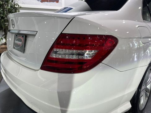 Used 2014 Mercedes-Benz C 250 Sedan image 32