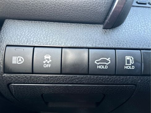 Used 2023 Toyota Camry SE FWD image 25