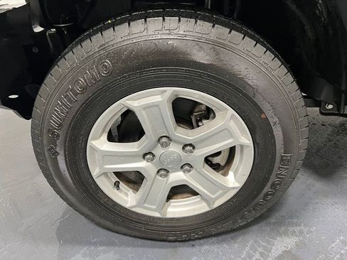 Used 2020 Jeep Wrangler Unlimited Sport S image 13