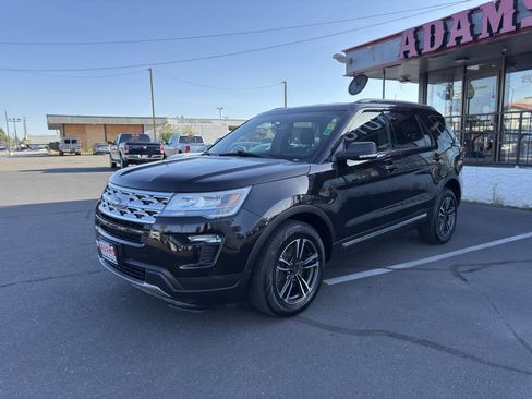 Used 2019 Ford Explorer XLT w/ Equipment Group 201A AWD/4WD image 5
