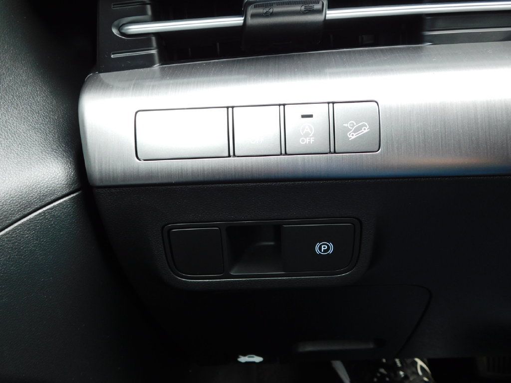 Used 2026 Hyundai Kona SE FWD image 26