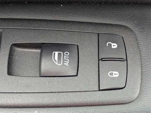 Used 2025 Dodge Durango GT AWD/4WD image 33
