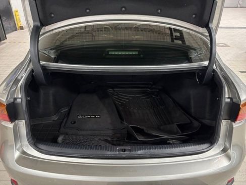 Used 2018 Lexus IS 350 image 25