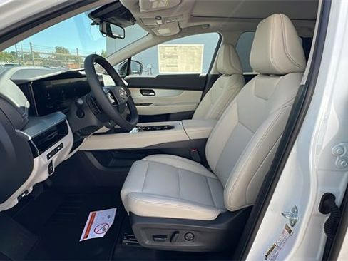 New 2025 Nissan Murano SL image 32