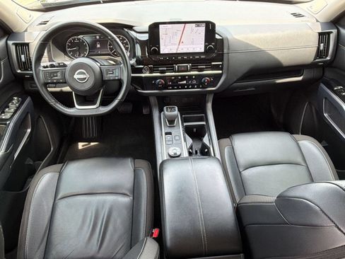 Used 2023 Nissan Pathfinder SL w/ SL Premium Package AWD/4WD image 15