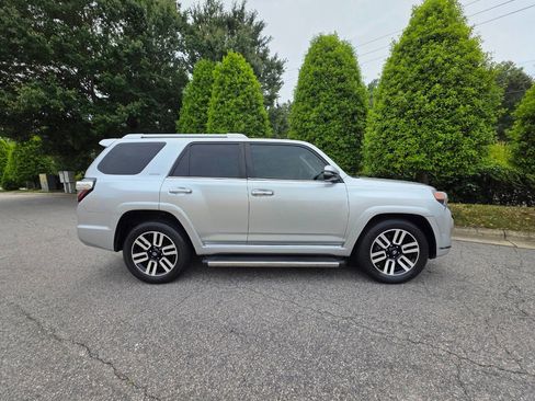 Used 2017 Toyota 4Runner Limited RWD image 6
