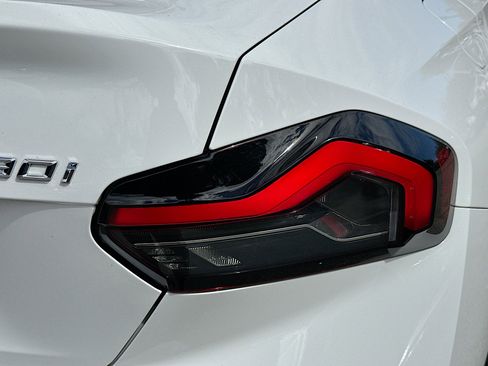 Certified 2025 BMW 230i Coupe w/ Convenience Package image 32