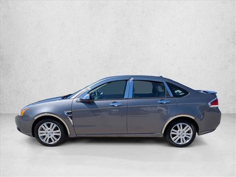 Used 2009 Ford Focus SEL FWD image 8
