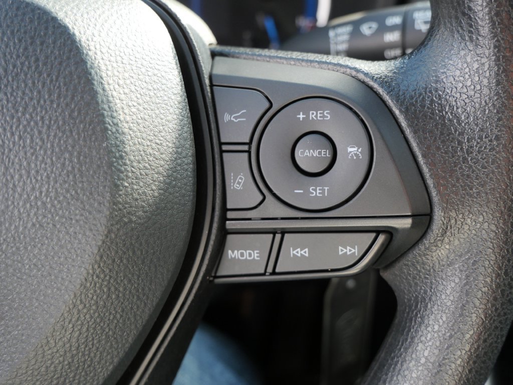 Certified 2025 Toyota RAV4 LE AWD/4WD image 26