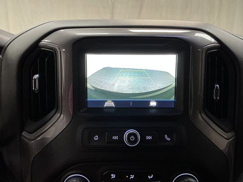 Used 2019 Chevrolet Silverado 1500 Custom w/ Trailering Package AWD/4WD image 14