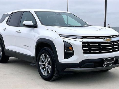 Used 2025 Chevrolet Equinox LT image 13