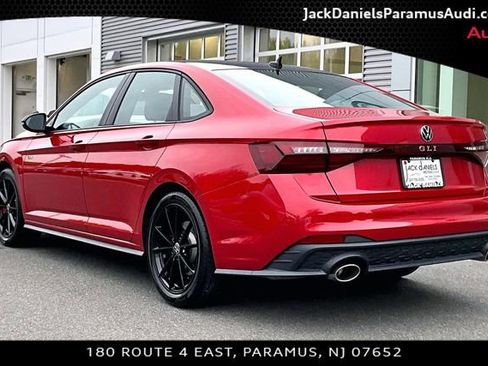 Used 2025 Volkswagen Jetta GLI Autobahn w/ GLI Black Package FWD image 9