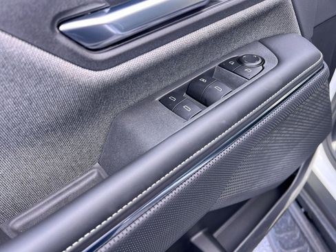 New 2026 GMC Sierra EV Elevation image 15