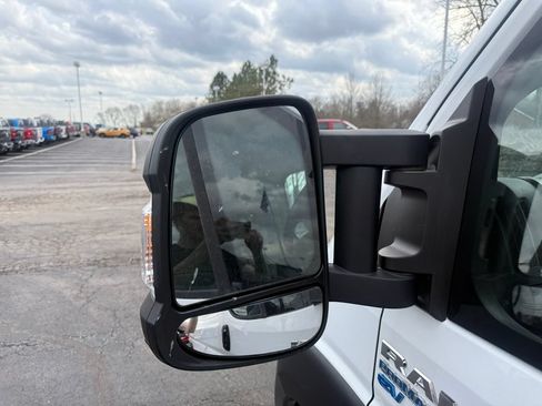 Used 2024 RAM ProMaster 3500 w/ Delivery Van Package FWD image 13