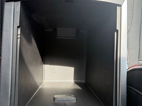 Used 2025 Buick Enclave Preferred image 44