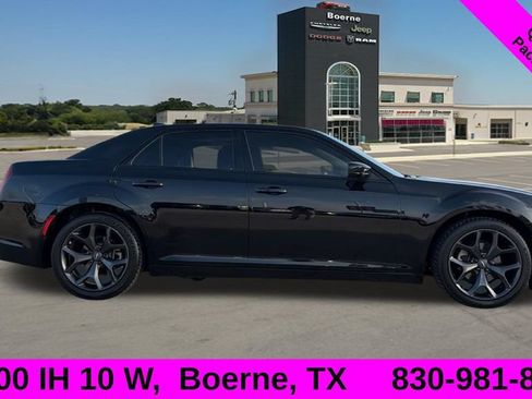 Used 2023 Chrysler 300 Touring w/ Sport Appearance Package RWD image 2