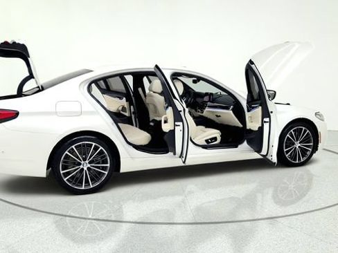 Used 2021 BMW 540i w/ Executive Package RWD image 19