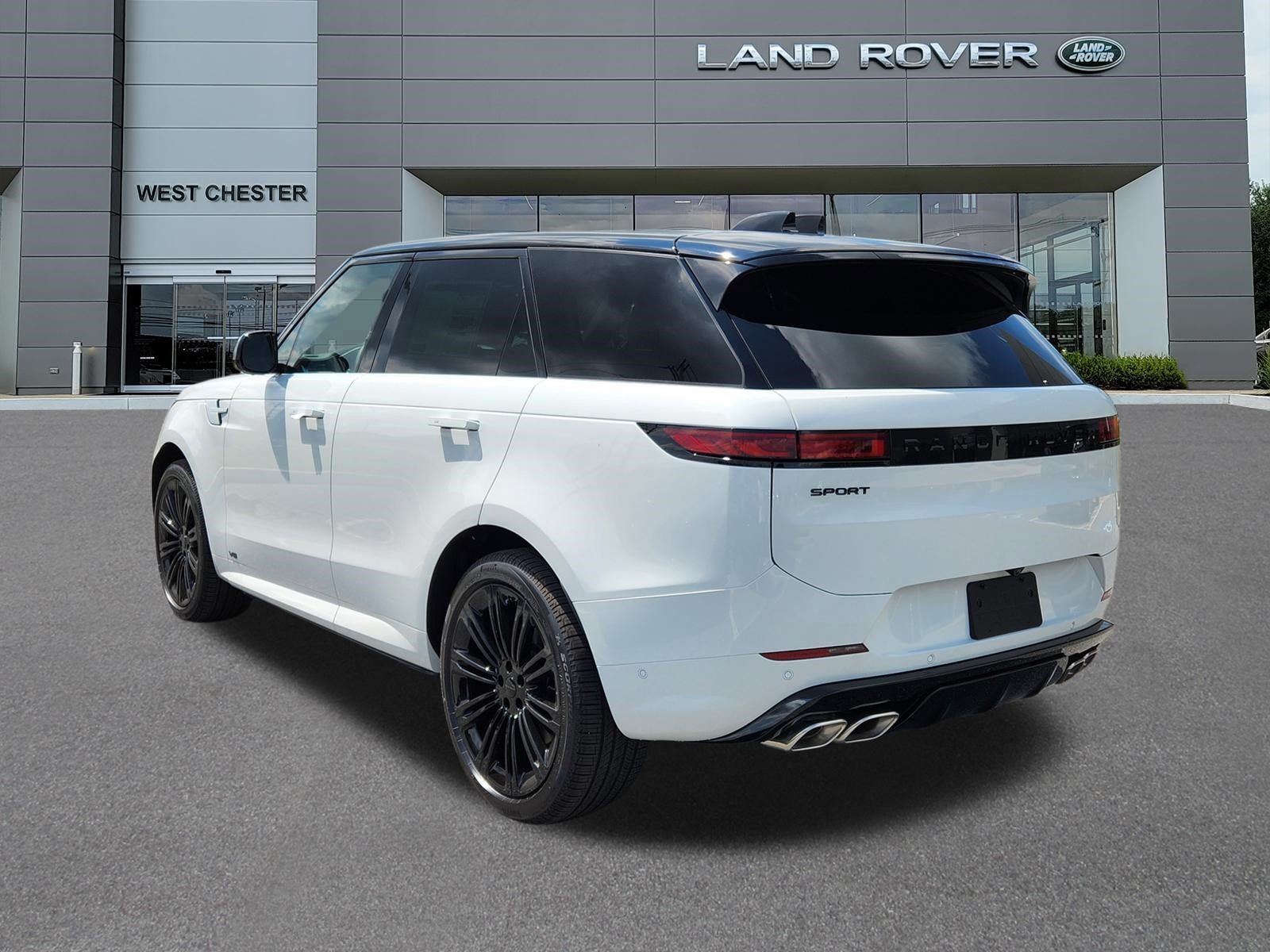 New 2026 Land Rover Range Rover Sport Dynamic SE AWD/4WD image 3