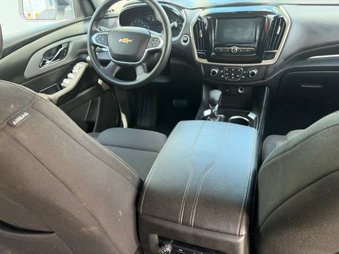 Used 2021 Chevrolet Traverse LS AWD/4WD image 37