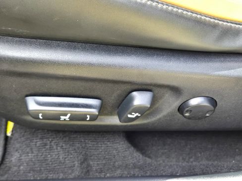 Used 2015 Lexus CT 200h w/ Navigation Package FWD image 28