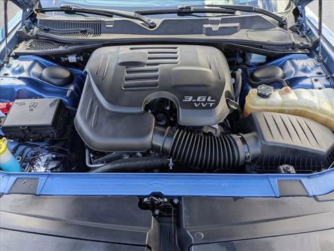 Used 2022 Dodge Challenger SXT AWD/4WD image 22
