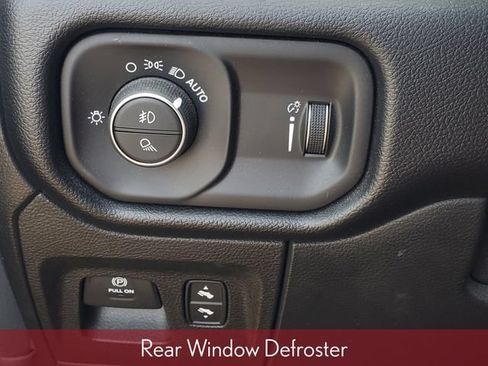 Used 2021 RAM 1500 Big Horn AWD/4WD image 14