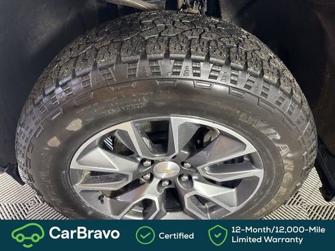Certified 2024 Chevrolet Silverado 1500 LT AWD/4WD image 15