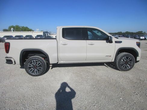 New 2026 GMC Sierra 1500 AT4 AWD/4WD image 3