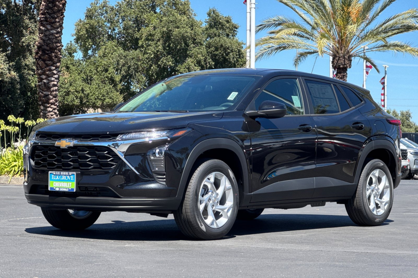 New 2026 Chevrolet Trax LS w/ LS Convenience Package FWD image 7