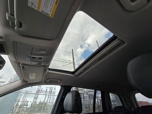 Used 2013 Mercedes-Benz GL 450 4MATIC image 32