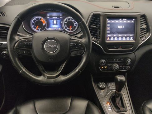 Used 2019 Jeep Cherokee Trailhawk w/ Cold Weather Group AWD/4WD image 22