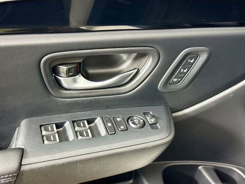 Used 2024 Honda Pilot Touring image 26