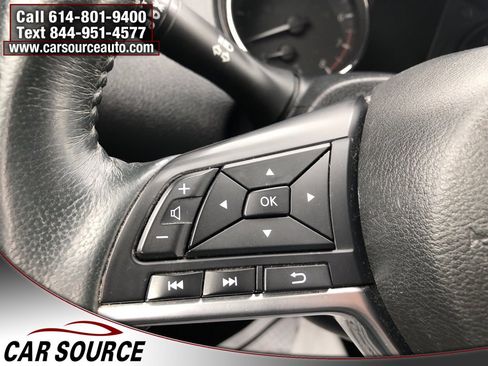 Used 2018 Nissan Rogue SV w/ Premium Package image 12