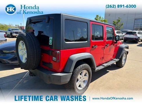 Used 2015 Jeep Wrangler Unlimited Sport w/ Quick Order Package 24S AWD/4WD image 2