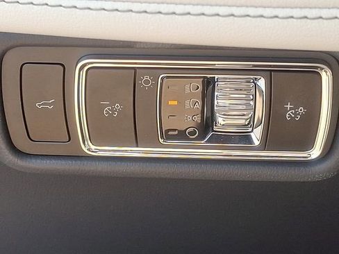 Certified 2026 Lincoln Aviator Reserve AWD/4WD image 21