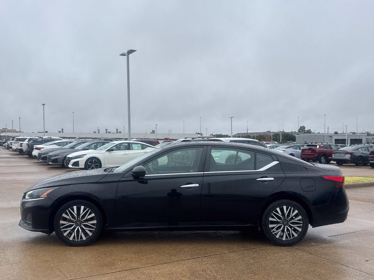 Certified 2023 Nissan Altima 2.5 SV FWD image 14