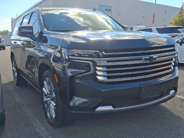 Used 2023 Chevrolet Tahoe High Country AWD/4WD image 3